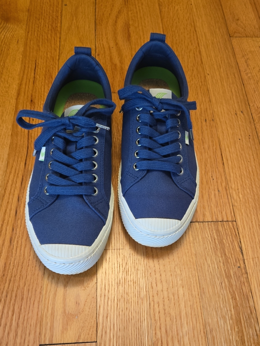 Cariuma OCA Low Shadow Blue Canvas Low-Top Sneaker Women's Size 10